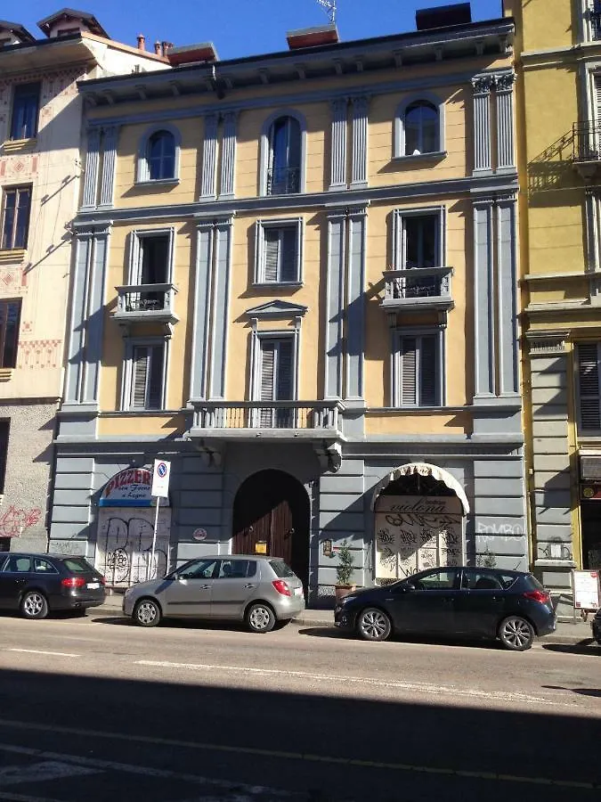 Olona Place Mediolan 0*,